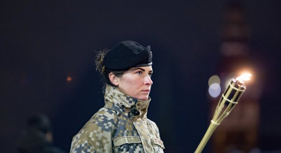 Нет женщины — есть солдат. Как дамы служат в Латвии: здоровье, семьи, сумки, белье