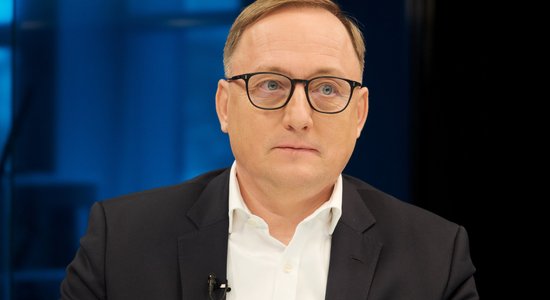 Kazāks: "Nav nepieciešamības "strēbt karstu", bet likmes ir jālaiž lejup!"