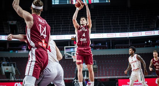 Latvijas basketbolisti bez Timmas un Bertāna noslēdz kvalifikācijas ciklu