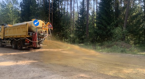 Uz Latvijas ceļiem testē atputekļošanu