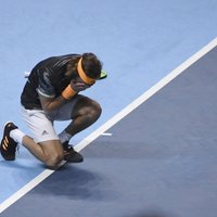 Cicips triumfē ATP sezonas noslēguma turnīrā