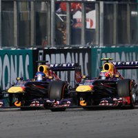 Otrajā treniņā ātrākie 'Red Bull' piloti