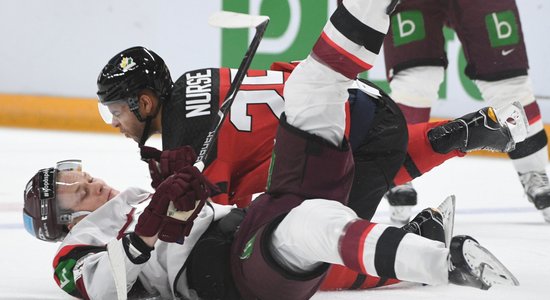 ФОТО, ВИДЕО: Хоккеисты сборной Латвии в последнем матче Ципулиса крупно проиграли канадцам