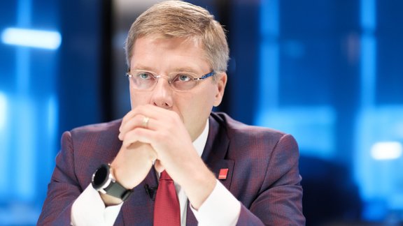 Delfi TV ar Domburu: Vjačeslavs Dombrovskis, Nils Ušakovs - 11