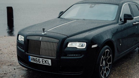 Rollls Royce Ghost Black Badge 2017 - 12