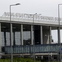 Separātistu iebrukuma dēļ slēgta Doņeckas lidosta