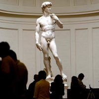 Mikelandželo veidotās Dāvida skulptūras potītes raisa satraukumu