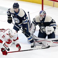 Korpisalo veicina 'Blue Jackets' gūto revanšu pret 'Hurricanes'