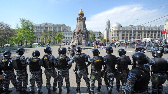 Opposition protesters in Moscow 8 May