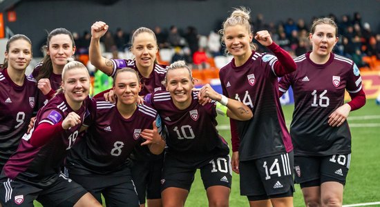 Latvijas futbolistes no tāla izbraukuma atved pirmo uzvaru Eiropas čempionāta atlasē