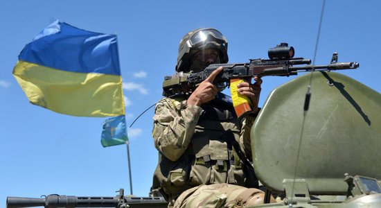Экс-министры обороны Украины попали под следствие из-за развала армии