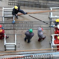 Латвия ужесточит меры по борьбе с рабочими-нелегалами