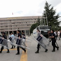 Turcijā daļēji apturēta Eiropas Cilvēktiesību konvencijas darbība