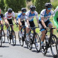 Neilands izcīna 28. vietu 'Giro d'Italia' individuālajā braucienā, uzvaru svinot Rogličam