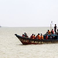 Bangladešā prāmja avārijā 41 bojāgājušais