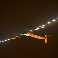 Foto: Ar saules enerģiju darbināmā 'Solar Impulse' dodas pāri Klusajam okeānam