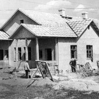 Архивные ФОТО: Как в Латвии 1930-70-х годов строили дома и соблюдали традиции