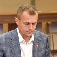 'Zivs pūst no galvas' – Saeimas opozīcija lūdz Levitu rosināt debates 'reālai izpildvaras uzraudzībai'