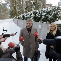 Kratīšanas pie Ušakova bijušas iepriekš KNAB sāktā kriminālprocesā