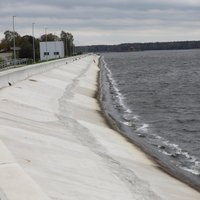 Pakāpeniski sāksies ūdens līmeņa atjaunošana Rīgas HES ūdenskrātuvē