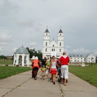 Aglonā ieradies liels skaits individuālo svētceļnieku; pirmās grupas gaidāmas vakarā