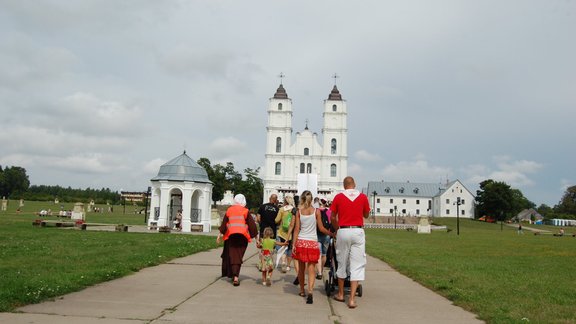 Aglonā ierodas svētceļnieki - 43