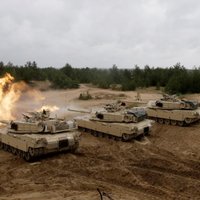 В Латвию перебрасываются 15 танков Abrams и БМП Bradley