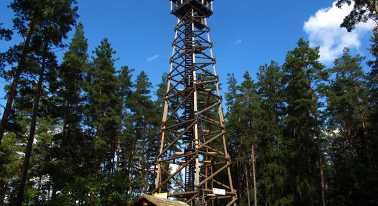 Daži no augstākajiem koka skatu torņiem mūsu valstī