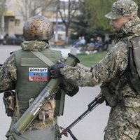 Донбасс: ополченцы "держатся из последних сил" и просят ввести миротворцев