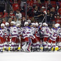 Ņujorkas "Rangers" hokejisti sasniedz Austrumu konferences finālu