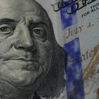 ASV savas ekonomikas atbalstam novirzīs 900 miljardus dolāru