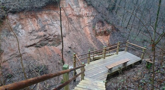 Nedaudz piemirstā senču varenība: 14 Latvijas pilskalni