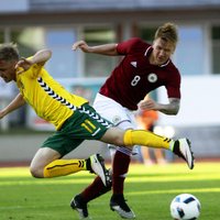 Latvijas futbola izlase Baltijas kausa mačā pieveic Lietuvu