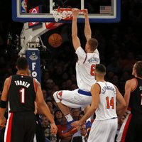 Porziņģis ar 31 punktu palīdz 'Knicks' uzvarēt 'Trail Blazers'