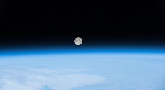 Mēness tālajā pusē atrod interesantu temperatūras anomāliju