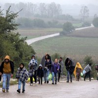 ES Balkānu valstīs palīdzēs izveidot bēgļu centrus ar 100 000 vietu