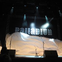 'Palladium' un Lomonosova ielas 'Rimi' ēkas īpašnieks noliedz bažas par ēkas drošību