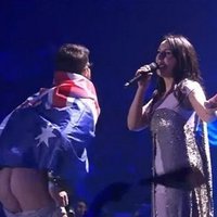 ВИДЕО: Кто и зачем показал свой голый зад на "Евровидении"
