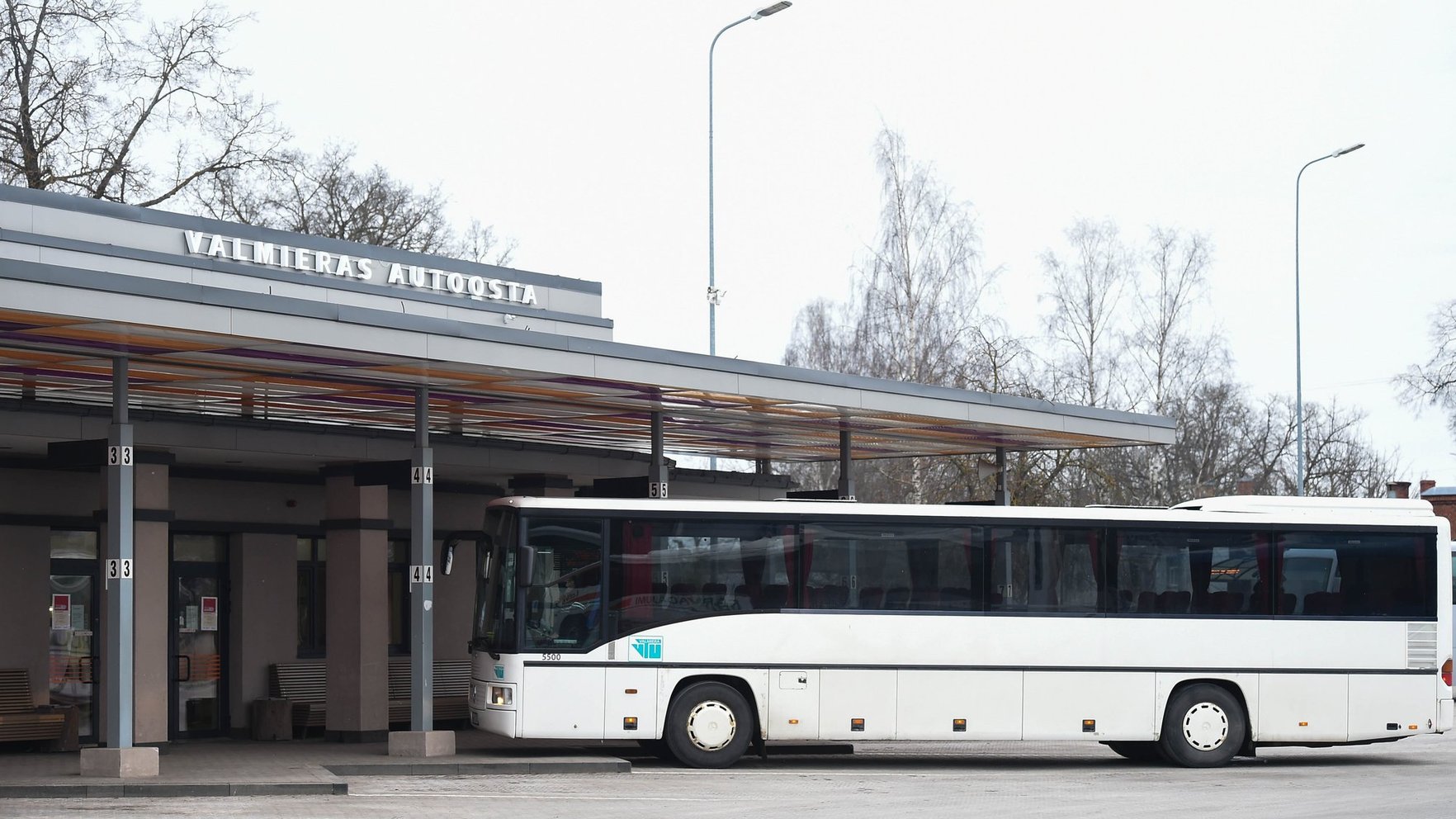 Valmierā aiztur trīs personas par huligānismu un uzbrukumu policistam