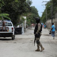 Haiti politisko krīzi padziļina divu konkurējošu gangsteru grupējumu savstarpējās cīņas