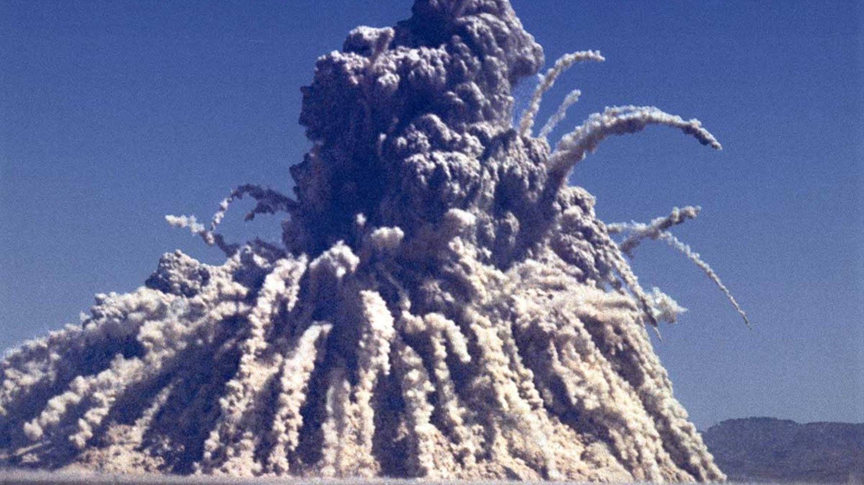 Stulba ideja Hormuza kanāla problēmas risinājumam? Kas bija projekts "Plowshare"