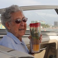 Миссис Норма путешествует. Больная раком 90-летняя старушка вместо химиотерапии решила посмотреть мир