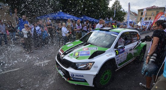 Foto: Ralfs Sirmacis izcīna dramatisku uzvaru ERČ posmā 'Rally Estonia'