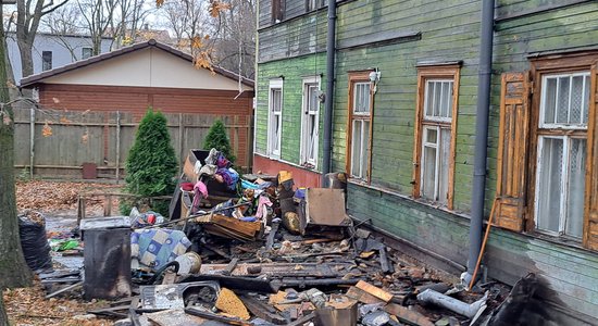 ФОТО, ВИДЕО. Взрыв и пожар на Саркандаугаве: один человек погиб, двое пострадали