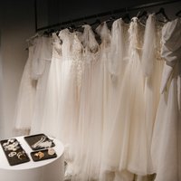 Бизнес на свадебных платьях. Как кризис меняет привычки брачующихся?