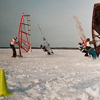 Latvijas sportists Aleksandrs Ļeontjevs kļuvis par pasaules čempionu ziemas vindsērfingā