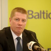 Министр сообщения Матисс допускает смену руководства airBaltic