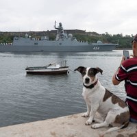 Kubā ieradušies trīs Krievijas karakuģi un kodolzemūdene