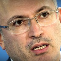 Krievija konfliktu ar Rietumiem uztur uzmanības novēršanai, uzskata Hodorkovskis