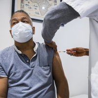 Covid-19: Pasaules Veselības organizācija rekomendē turpināt vakcinēšanu ar 'AstraZeneca'